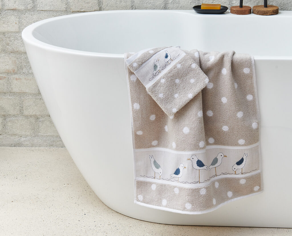 Perfekt für das Bad: personalisierte Handtücher besticken