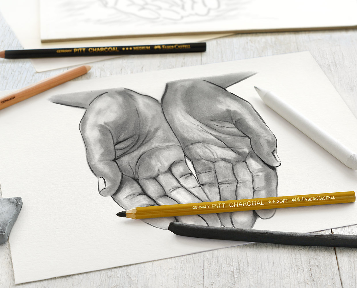 Verschiedene Kohlestifte für schwarz-weiß Zeichnungen @Faber-Castell