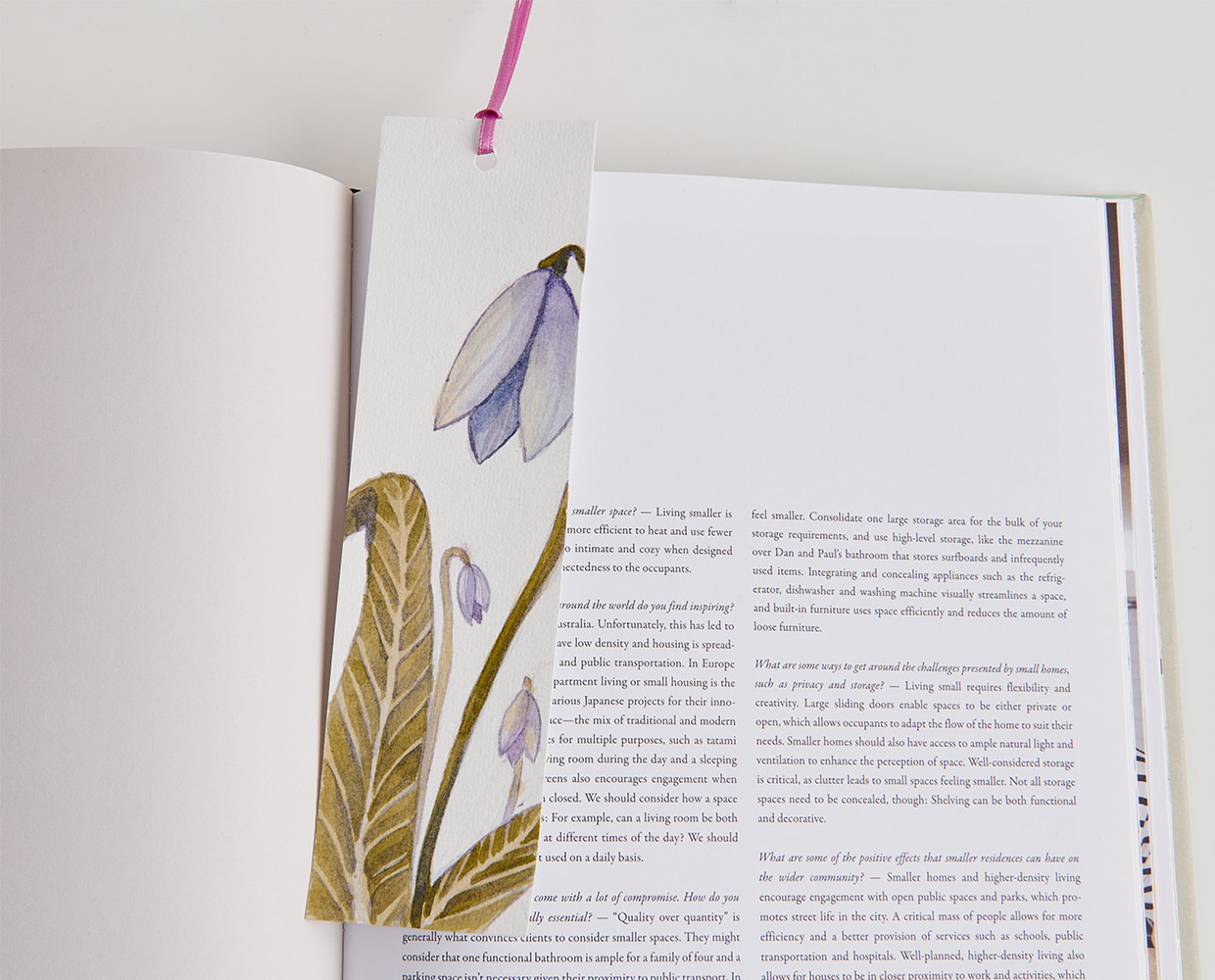 Zeichnen von Lesezeichen: Aquarellpapier im schmalen Block