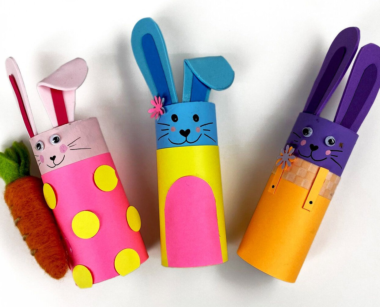 Osterhasen aus Pappe mit Moosgummi-Ohren: Selbst gebastelt