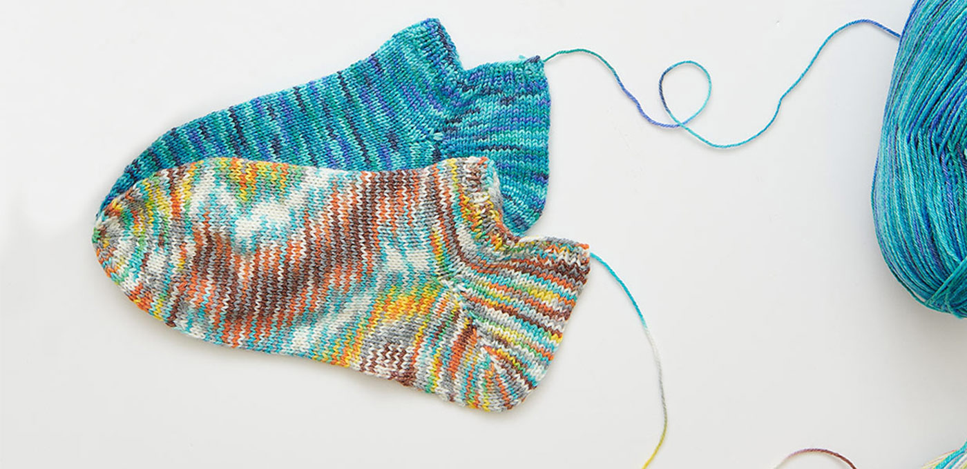 Schnell genadelt: Sneaker Socken Stricken