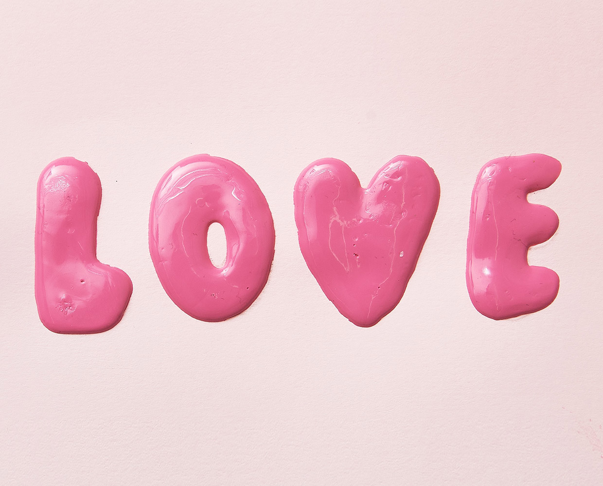 Schriftzug mit Perlenstiften