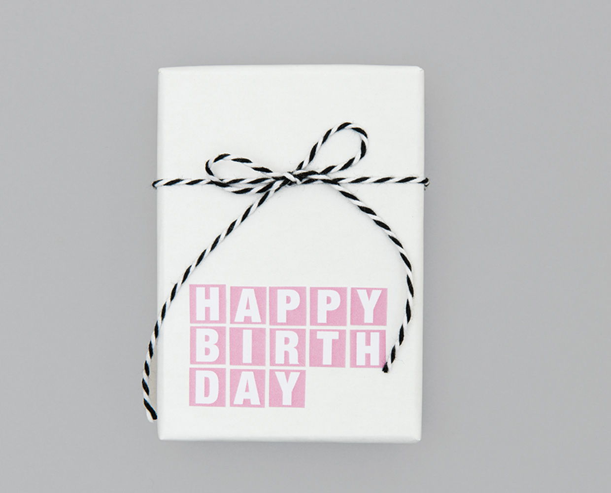 Geschenke personalisieren mit Buchstaben Sticker